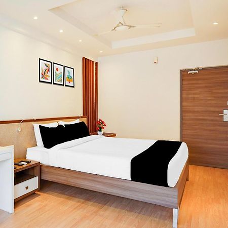 Super Townhouse Oak Kodambakkam Formerly Cine City 钦奈 外观 照片