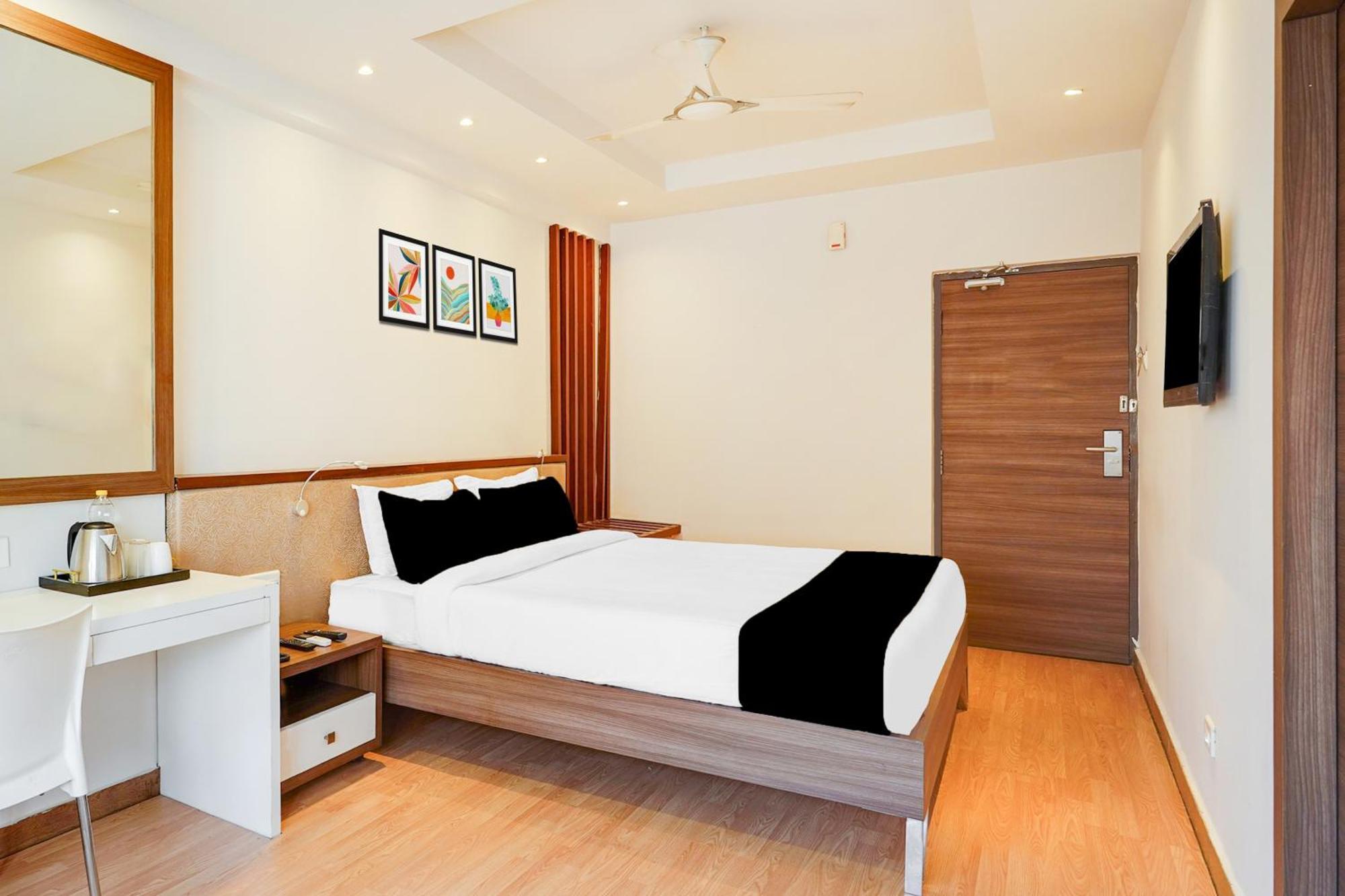 Super Townhouse Oak Kodambakkam Formerly Cine City 钦奈 外观 照片